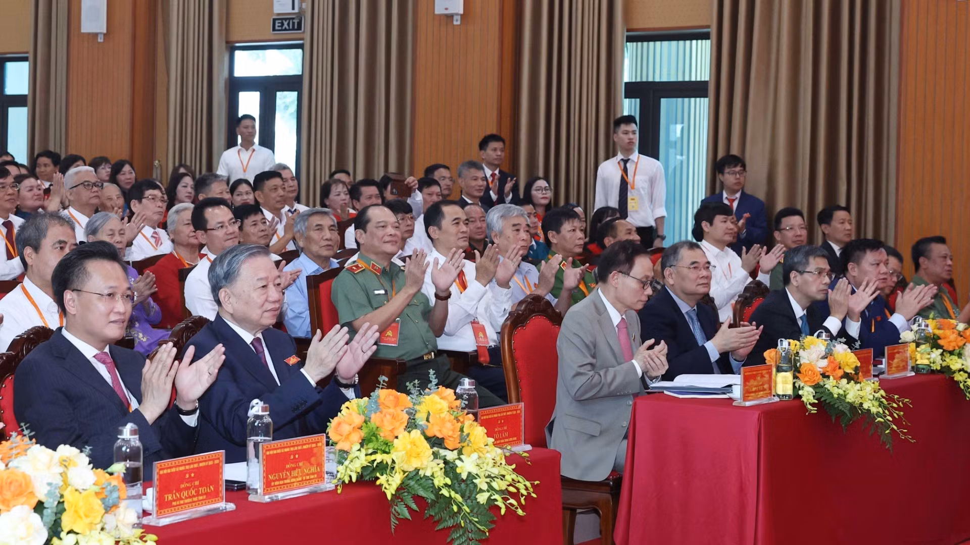 vna-potal-tong-bi-thu-to-lam-du-dai-hoi-dai-bieu-lan-thu-i-nhiem-ky-2025-2030-cua-dang-bo-xa-nghia-tru-8147591-4424.jpg