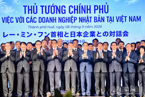 Thủ tướng Chính phủ Lê Minh Hưng và các tập đoàn, doanh nghiệp Nhật Bản tham dự cuộc làm việc. (Ảnh: THANH GIANG)
