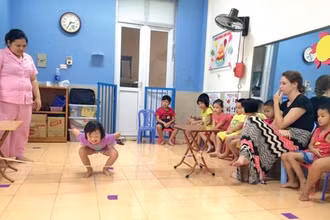 Một giờ học ở trung tâm Sao Mai. Ảnh: Thanh Vân