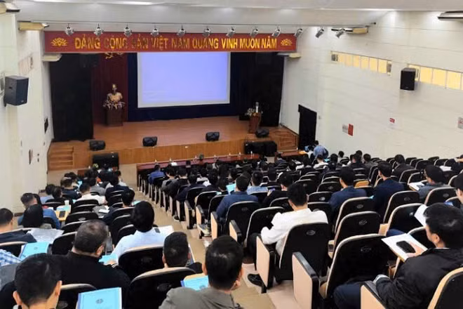 Quang cảnh lớp tập huấn.