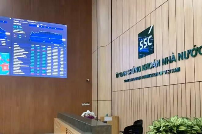 Văn bản mới tập trung siết chặt kỷ luật thị trường, tăng tính răn đe đối với các hành vi vi phạm trong hoạt động chào bán, phát hành, giao dịch... (Ảnh minh họa)