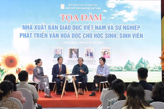 Quang cảnh tọa đàm. (Ảnh: KIM NGỌC)