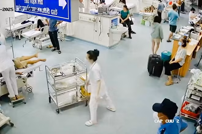 Khẩn trương cấp cứu bệnh nhân ngay khi tiếp nhận.
