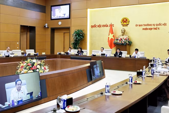 Quang cảnh phiên họp thứ 5 của Ủy ban Thường vụ Quốc hội. (Ảnh: TTXVN)