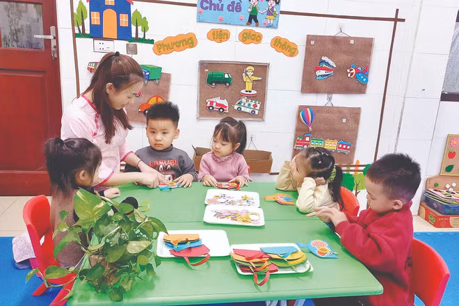 Những quy định mới về định mức giờ dạy và chế độ làm việc được kỳ vọng góp phần giảm áp lực cho giáo viên, nâng cao chất lượng chăm sóc, giáo dục trẻ.