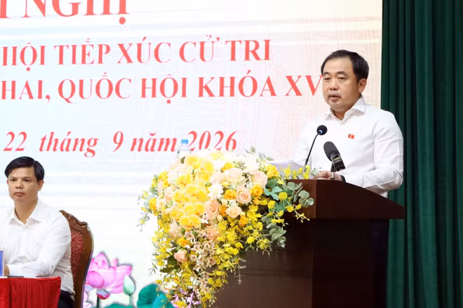 Ủy viên Bộ Chính trị, Bí thư Thành ủy, Trưởng Đoàn đại biểu Quốc hội thành phố Hà Nội Trần Đức Thắng phát biểu tại Hội nghị tiếp xúc cử tri. (Ảnh: Vũ Quang - TTXVN)