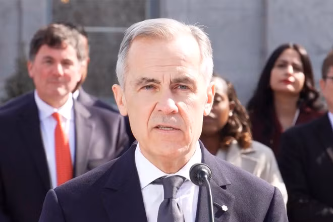 Thủ tướng Canada Mark Carney phát biểu tại Ottawa. (Ảnh: THX/TTXVN)