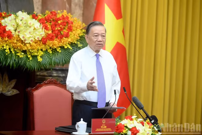 Tổng Bí thư, Chủ tịch nước Tô Lâm phát biểu tại cuộc gặp mặt thân mật 100 đại biểu trong Chương trình “Việc tử tế” của Đài Truyền hình Việt Nam.
