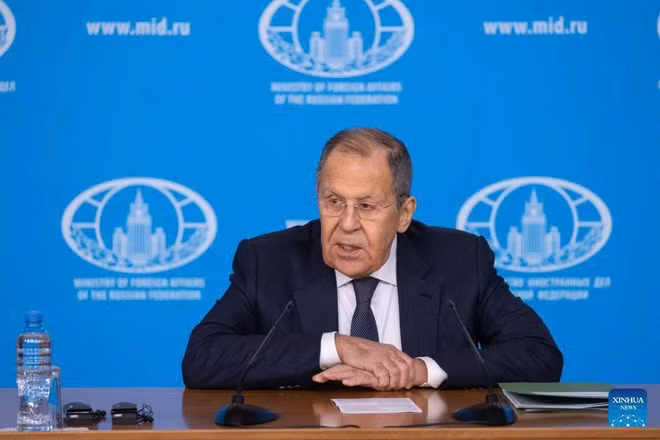 Ngoại trưởng Nga Sergei Lavrov phát biểu trong cuộc họp báo thường niên tại Moskva, Nga, ngày 14/1/2025. (Ảnh Xinhua)