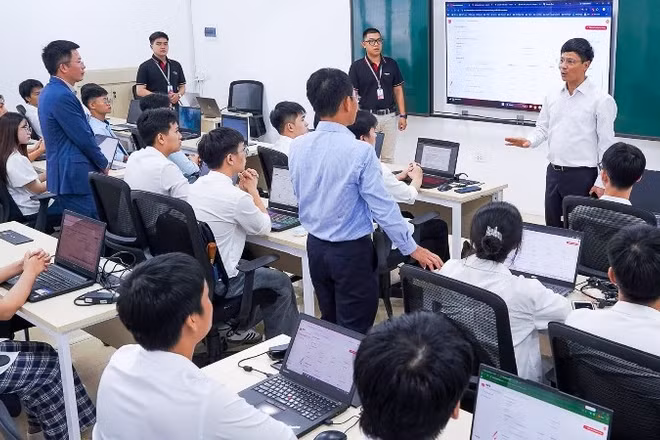 Thư viện Phúc Giang tại Trường đại học Công nghệ Thông tin và Truyền thông, Đại học Thái Nguyên, đơn vị nằm trong Hệ sinh thái hợp tác “3 nhà”. (Ảnh THÁI KHANG)
