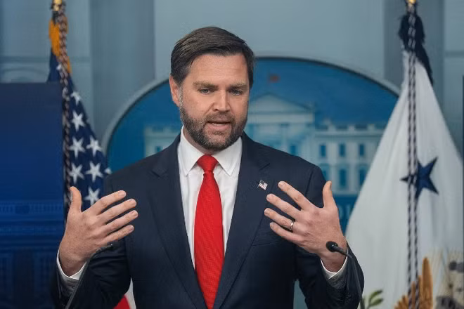 Phó Tổng thống Mỹ JD Vance phát biểu tại cuộc họp báo ở Nhà trắng, Washington, D.C. (Ảnh: THX/TTXVN)