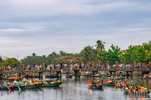 Phố cổ Hội An luôn là điểm đến thu hút đông đảo du khách trong nước và quốc tế. (Ảnh: PHAN HẢI TÙNG LÂM)