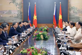 Tổng Bí thư, Chủ tịch nước Tô Lâm và Tổng thống Philippines Ferdinand Romualdez Marcos Jr. hội đàm cấp Nhà nước. (Ảnh: TTXVN)
