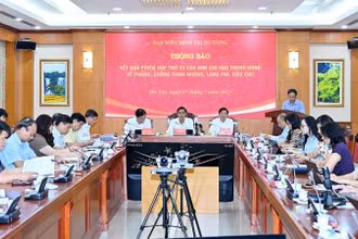 Quang cảnh cuộc họp báo. (Ảnh ĐĂNG KHOA)
