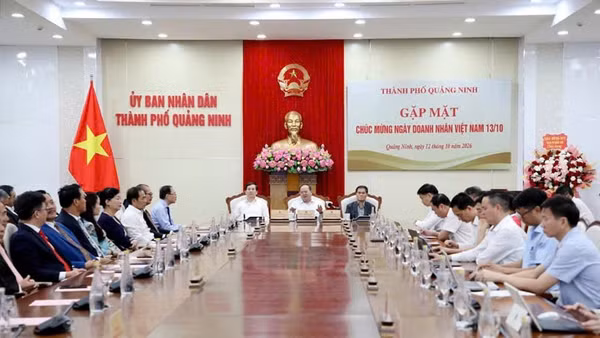 Quang cảnh chương trình gặp mặt. (Ảnh: QUANG THỌ)