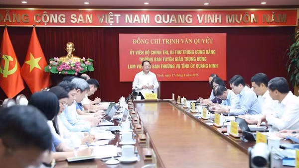 Quang cảnh buổi làm việc. (Ảnh: QUANG THỌ)