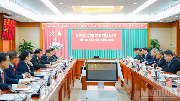Quang cảnh buổi hội đàm. (Ảnh: BẢO LONG)