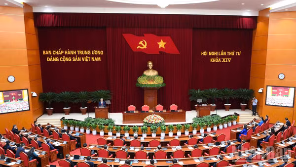 Quang cảnh Hội nghị lần thứ tư Ban Chấp hành Trung ương Đảng khóa XIV. (Ảnh: ĐĂNG KHOA)