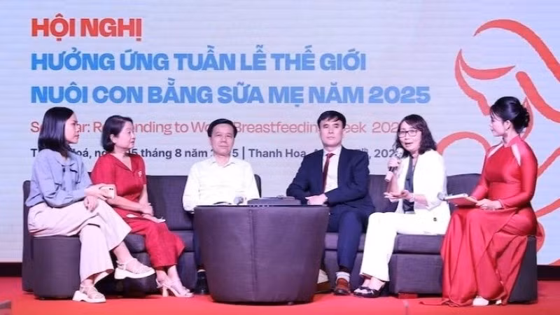 Tọa đàm về hỗ trợ và thúc đẩy nuôi con bằng sữa mẹ.