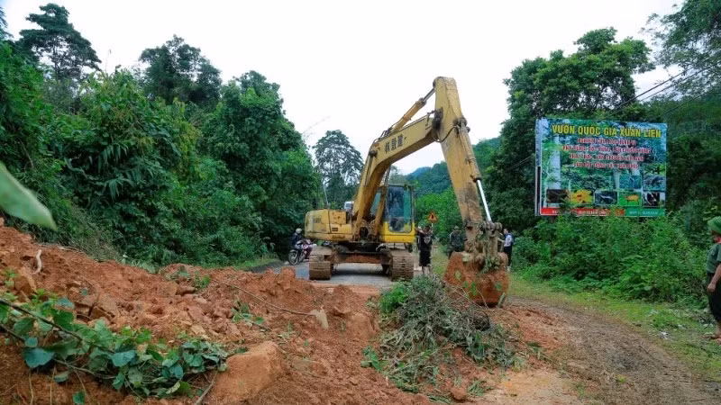 Sạt lở nghiêm trọng tại Quốc lộ 47.