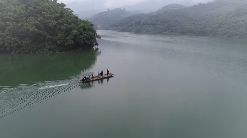 05-vuot-moi-dia-hinh-de-dau-tranh-voi-toi-pham-ma-tuy.jpg