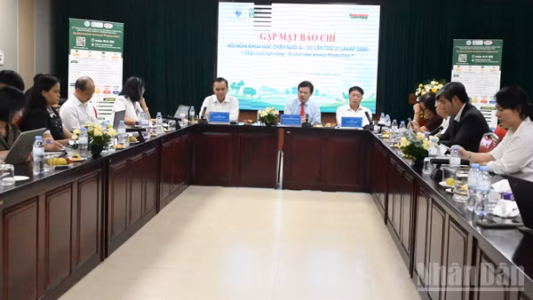 Họp báo giới thiệu Hội nghị Khoa học chăn nuôi Á-Úc lần thứ 21 (AAAP 2026) chiều 14/9.