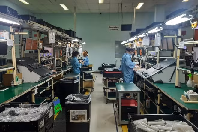 Hoạt động sản xuất Công ty trách nhiệm hữu hạn Datalogic Việt Nam, Khu Công nghệ cao Thành phố Hồ Chí Minh. (Ảnh: CAO TÂN)
