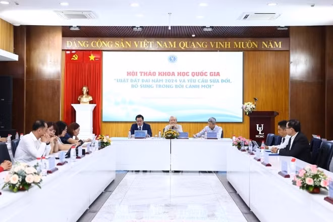 Quang cảnh hội thảo.