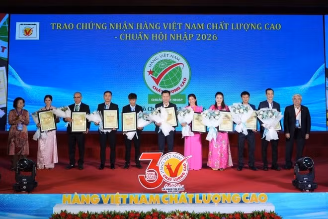 Các doanh nghiệp nhận Chứng nhận Hàng Việt Nam Chất lượng cao 2026.