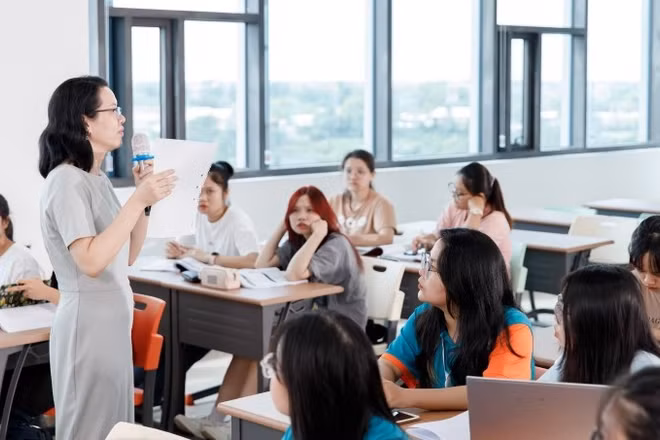 Sinh viên Đại học Kinh tế Thành phố Hồ Chí Minh trong giờ học.