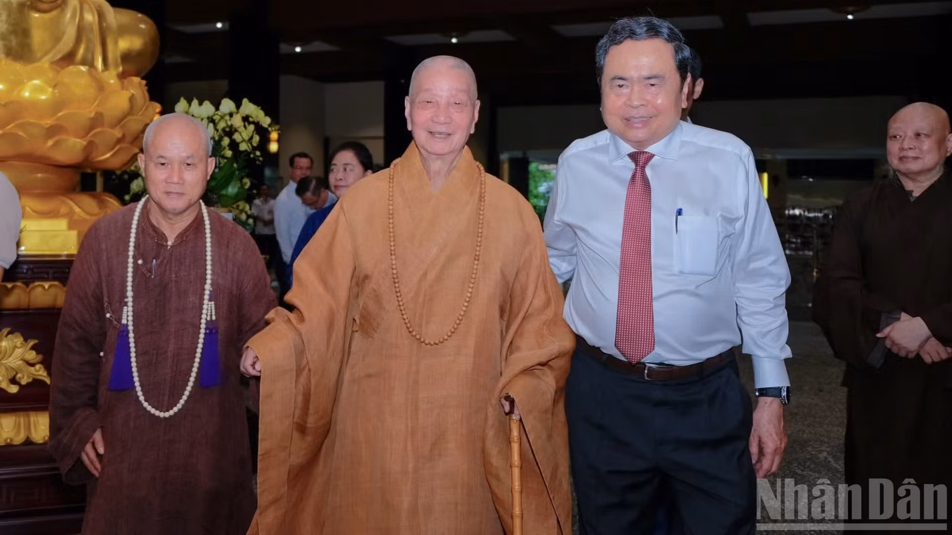 Chủ tịch Quốc hội Trần Thanh Mẫn thăm, chúc mừng Đại lão hòa thượng Thích Trí Quảng, Đức Pháp chủ Hội đồng Chứng minh Giáo hội Phật giáo Việt Nam.