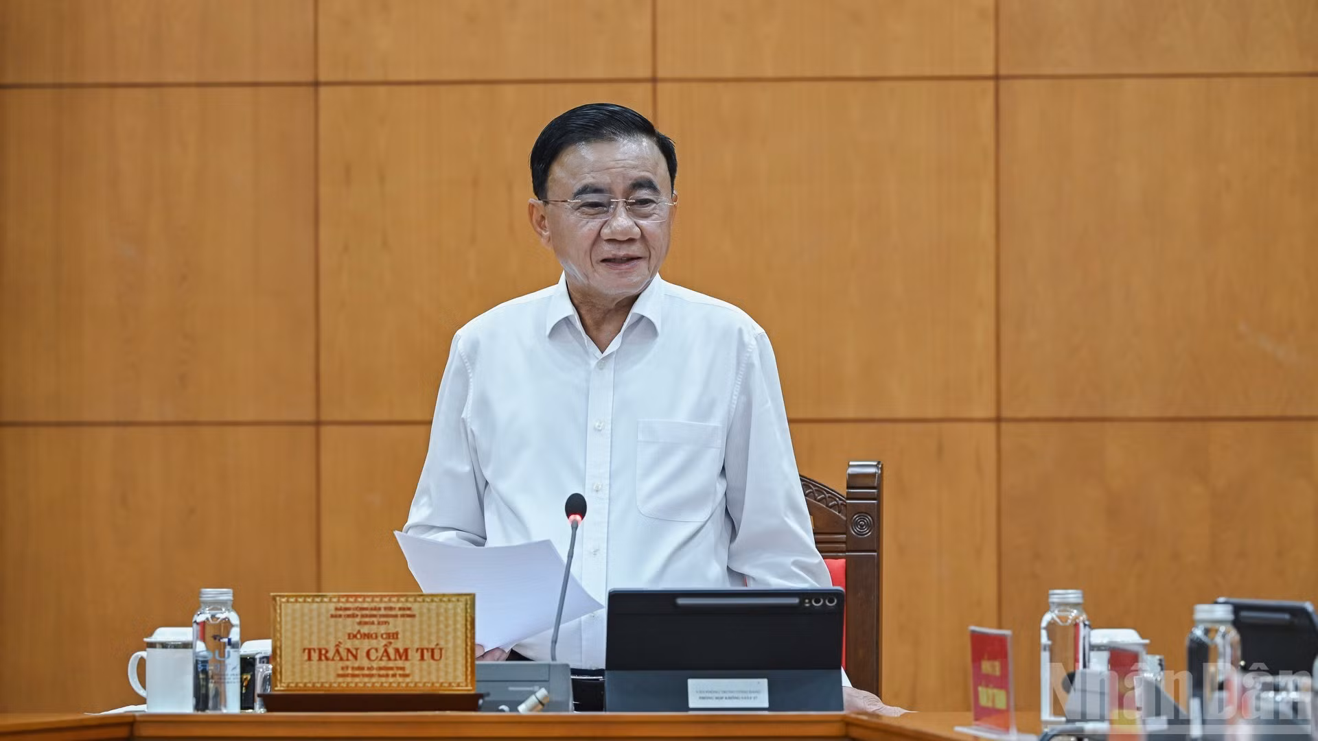 Thường trực Ban Bí thư Trần Cẩm Tú phát biểu kết luận cuộc làm việc. (Ảnh: DUY LINH)