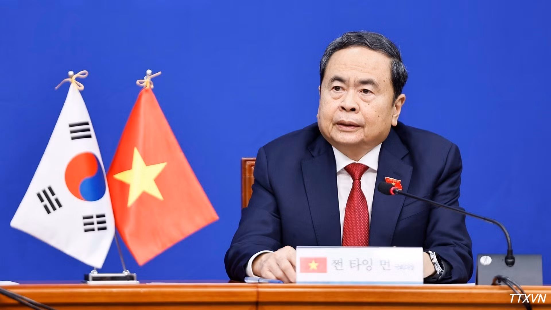 vna-potal-chu-tich-quoc-hoi-tran-thanh-man-tiep-chu-tich-dang-dan-chu-dong-hanh-cua-han-quoc-1426.jpg