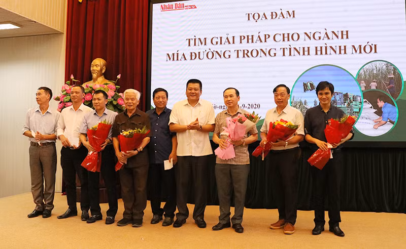 Tọa đàm trực tuyến “Tìm giải pháp cho ngành mía đường trong tình hình mới” -0
