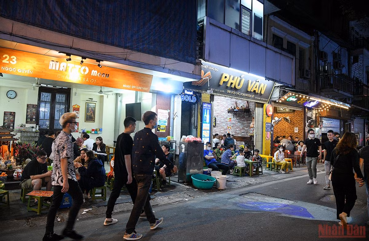 Hà Nội chính thức bỏ quy định quán ăn được mở cửa đến 21 giờ -0