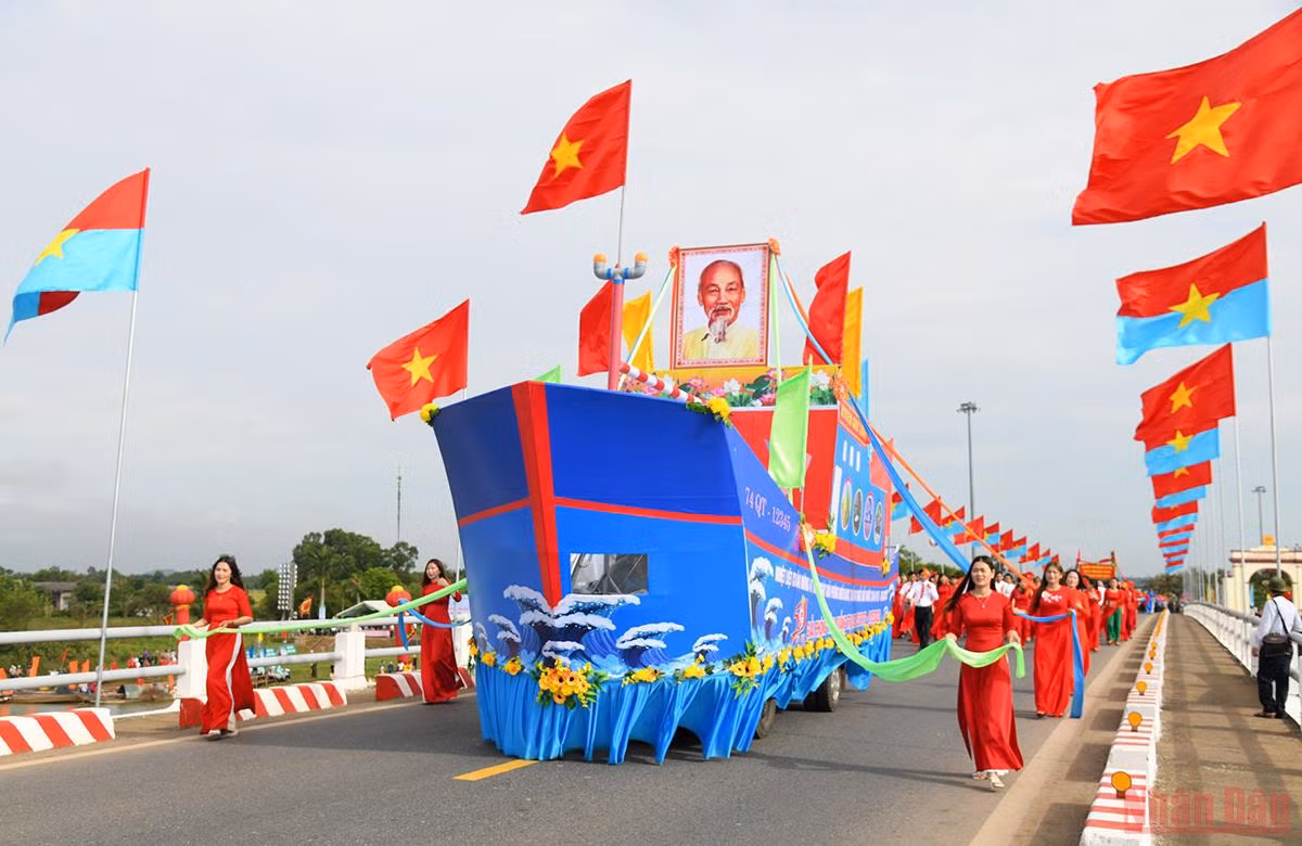 Chủ tịch nước Nguyễn Xuân Phúc dự Lễ thượng cờ thống nhất non sông -0