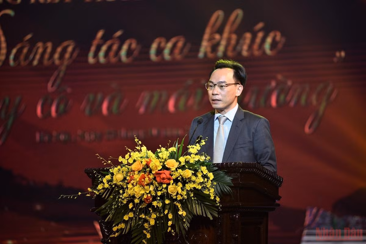 “Sáng tác ca khúc về thầy cô và mái trường” đưa công chúng về với ký ức tuổi học trò -0