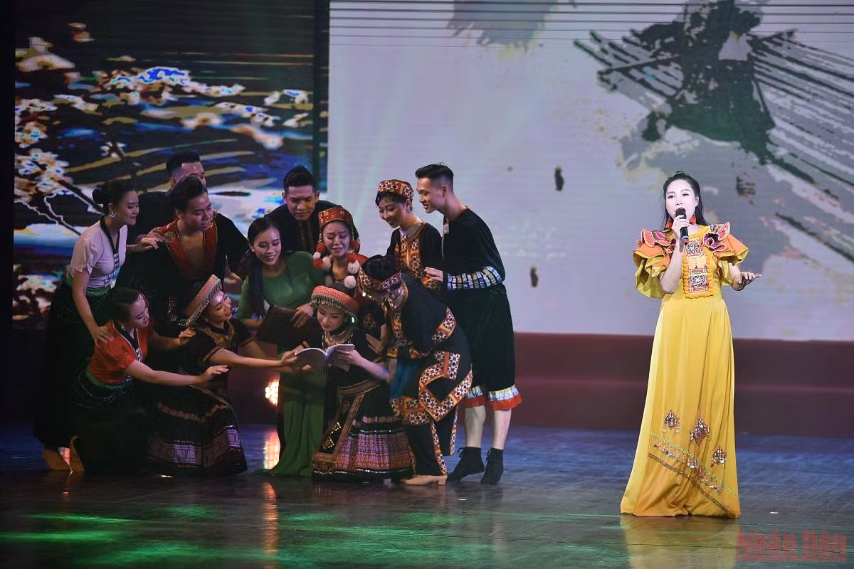 “Sáng tác ca khúc về thầy cô và mái trường” đưa công chúng về với ký ức tuổi học trò -0