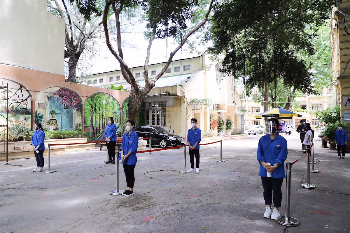 Thí sinh sẵn sàng bước vào ngày thi chính thức -0