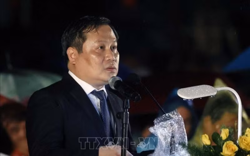 Chủ tịch nước dự Lễ báo công dâng Bác và chương trình nghệ thuật kỷ niệm 65 năm Ngày Bác Hồ về thăm Quảng Bình -0