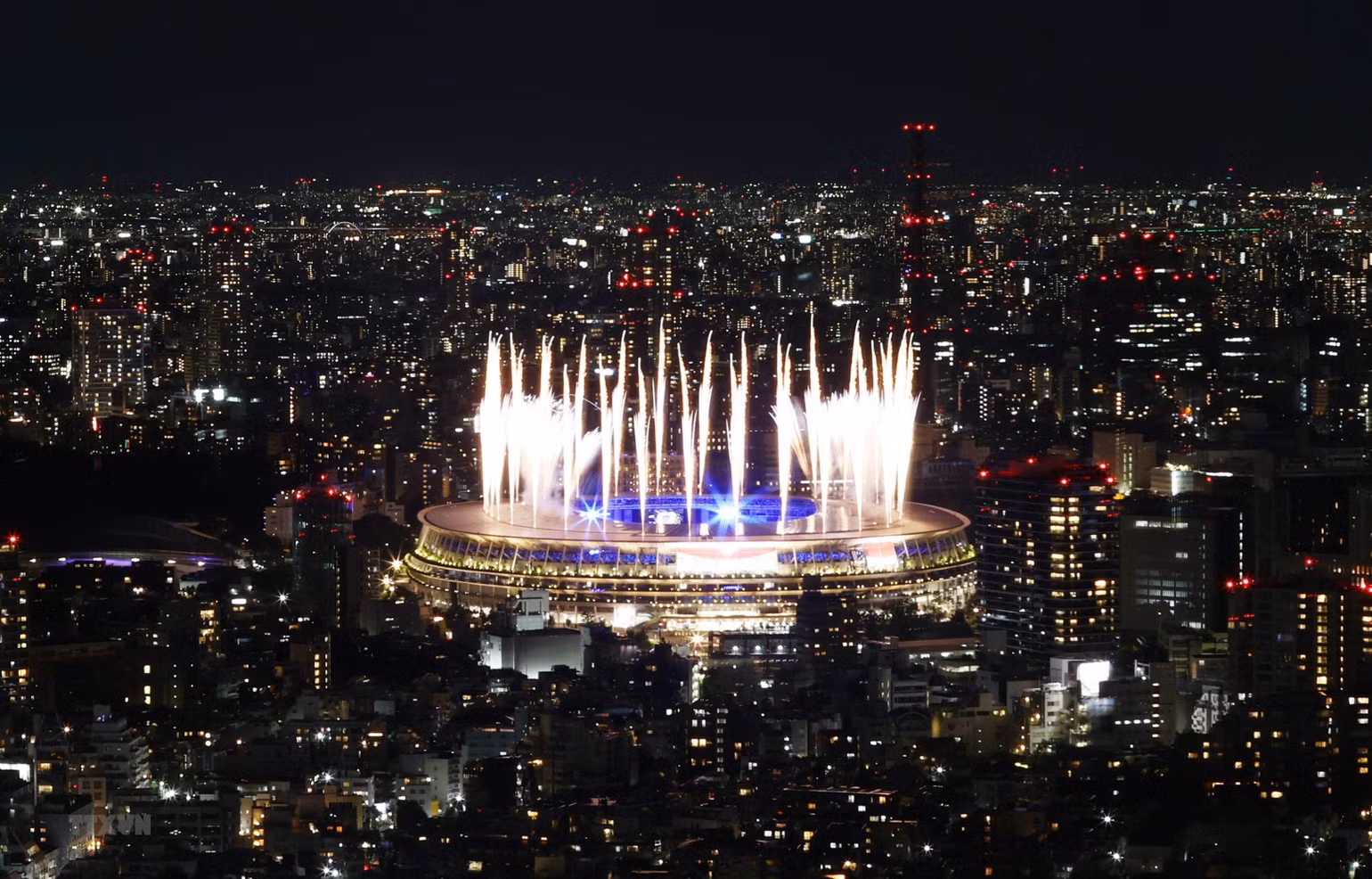Những hình ảnh ấn tượng trong lễ bế mạc Olympic Tokyo 2020 -0
