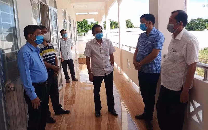 Hậu Giang phát hiện 7 ca dương tính, 6 khu vực bị cách ly y tế -0