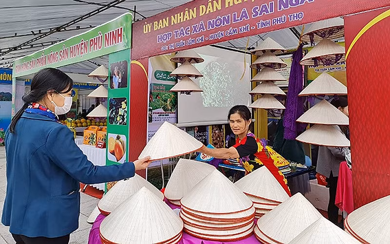 Giữ nghề nón lá Sai Nga -0