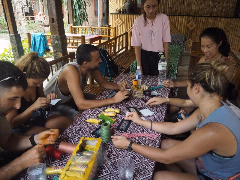 Hỗ trợ phụ nữ dân tộc thiểu số tại các làng nghề dệt truyền thống -0