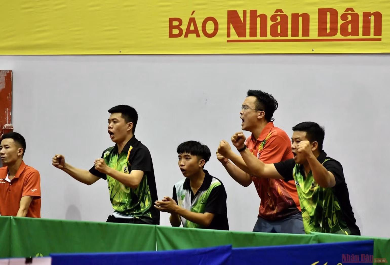 giai_bong_ban_toan_quoc_bao_Nhan-1594828108625.jpg