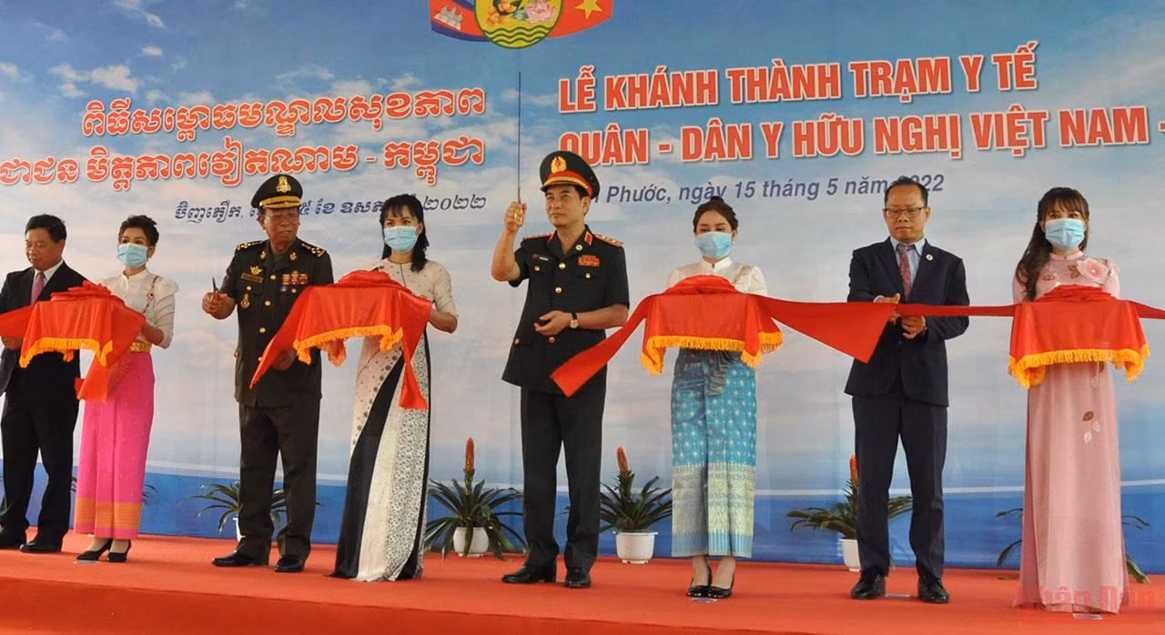 Tăng cường quan hệ quốc phòng Việt Nam-Campuchia -0