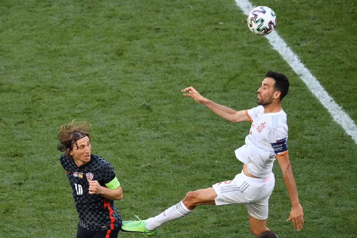 Những khoảnh khắc ấn tượng tại vòng 1/8 Euro 2020 -0