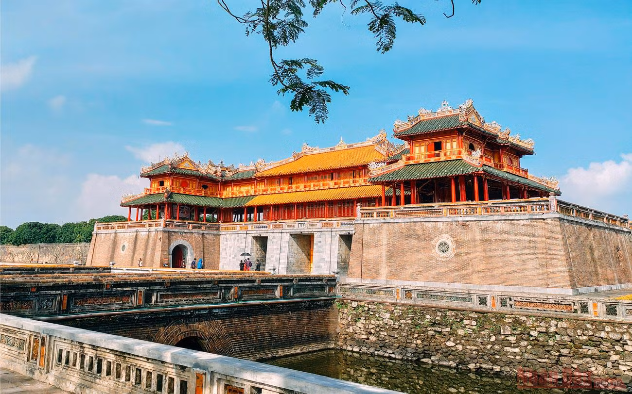 Chiêm ngưỡng lát cắt thời gian trên dấu tích Kinh thành Huế ảnh 1 Lát cắt thời gian trên dấu tích Đại nội Huế -0