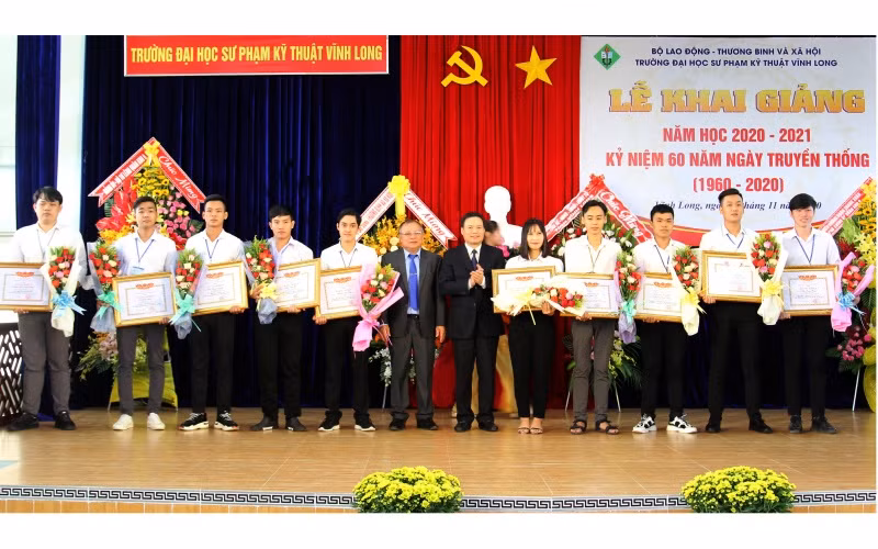 Anh_2_7-1604995166978.JPG