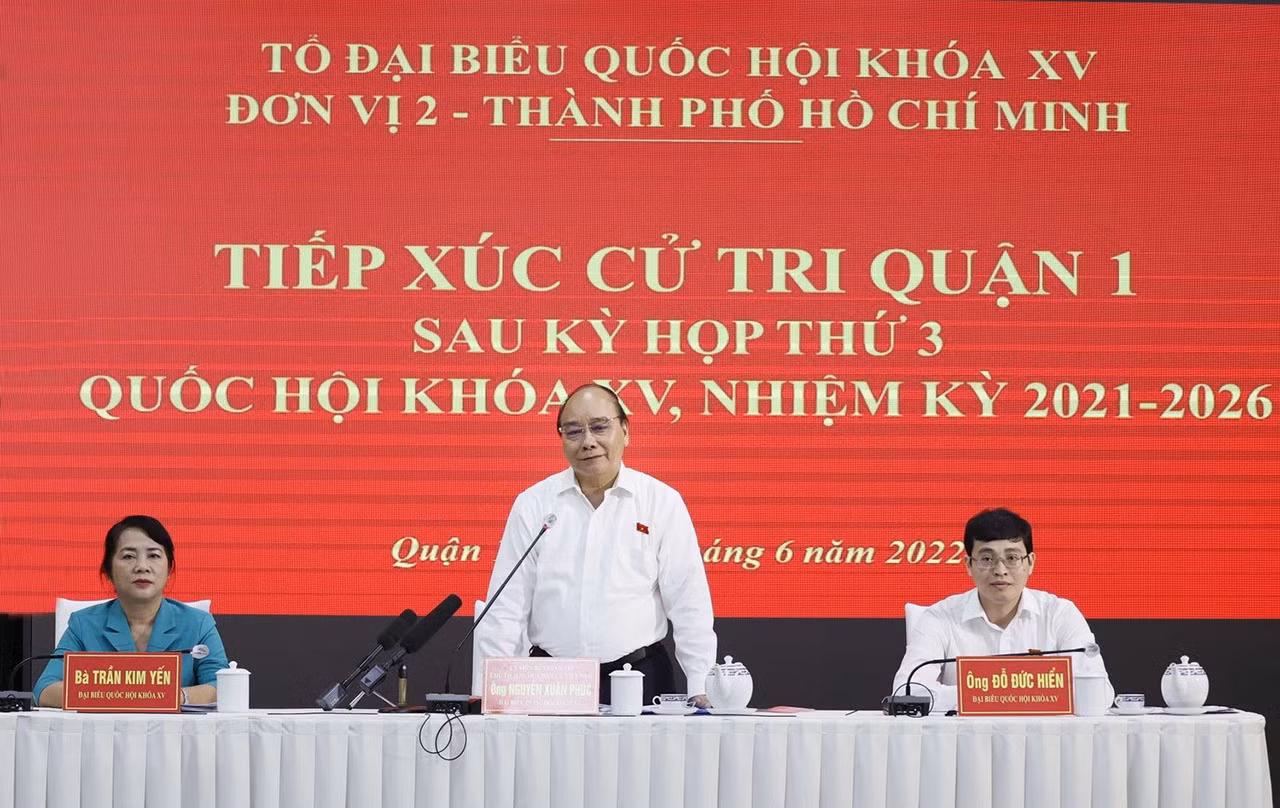 Hình ảnh Chủ tịch nước tiếp xúc cử tri quận 1, Thành phố Hồ Chí Minh -0